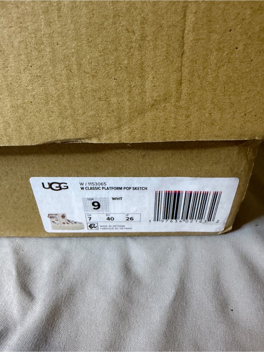 UGG Women’s Platform Pop Sketch Boots - Picture 9 of 10